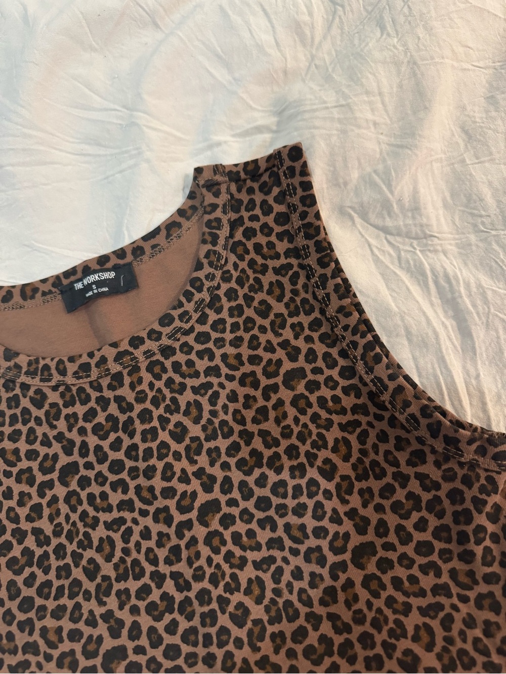 Leopard Crop Top - Picture 4 of 6